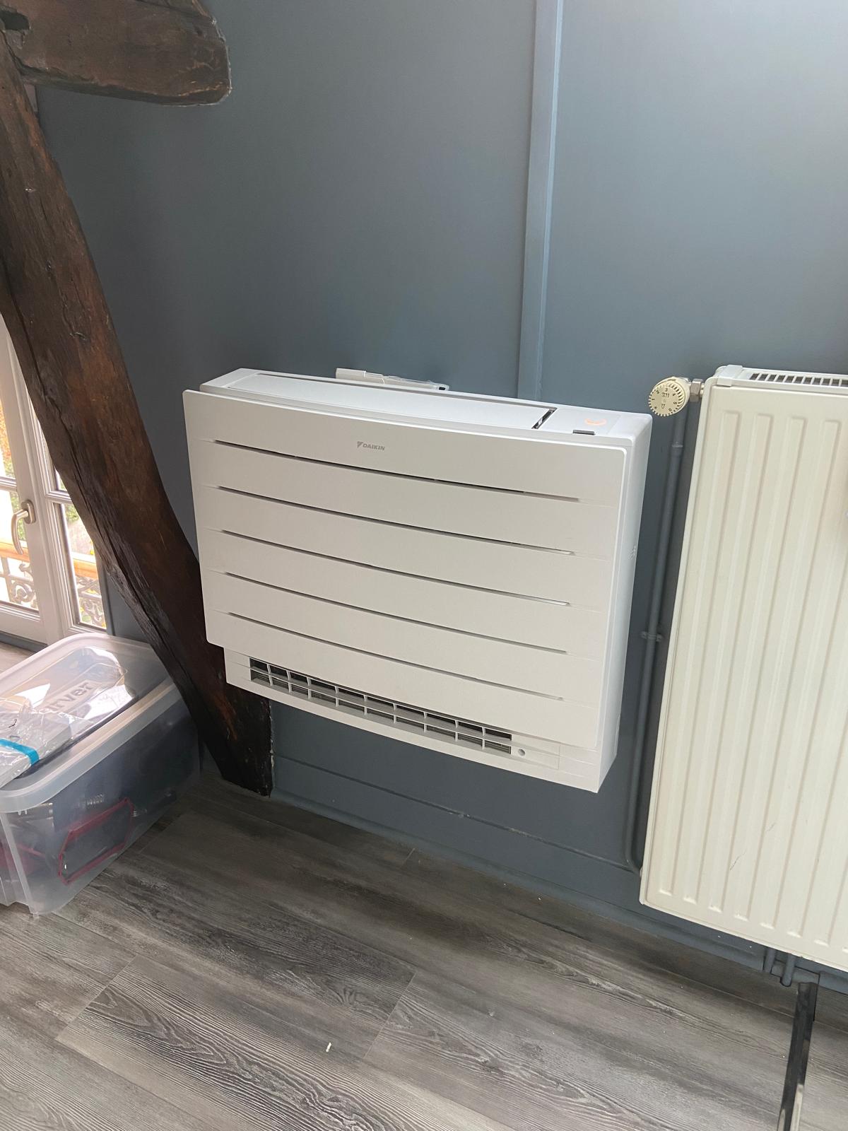 Console basse Daikin — intérieur